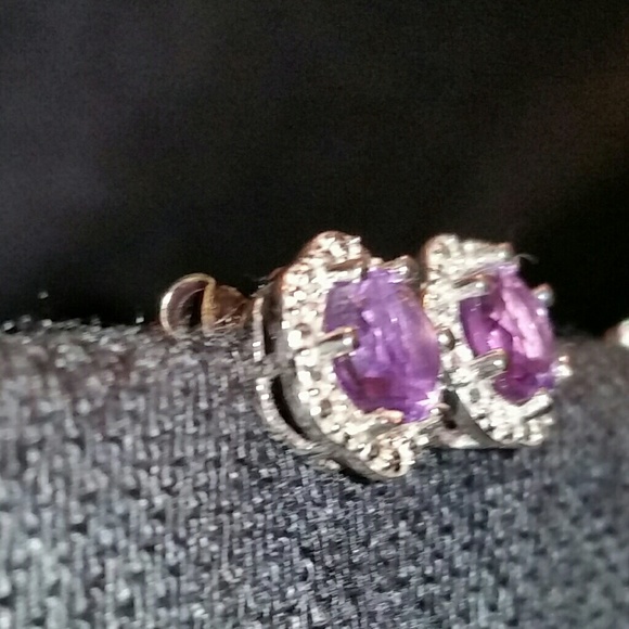 WGP .925 Silver Amethyst Flower Post Earrings - Picture 2 of 7